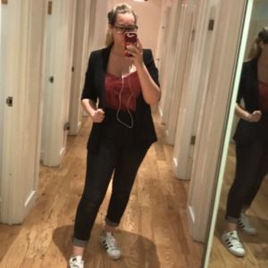 Meet your Posher, Emily